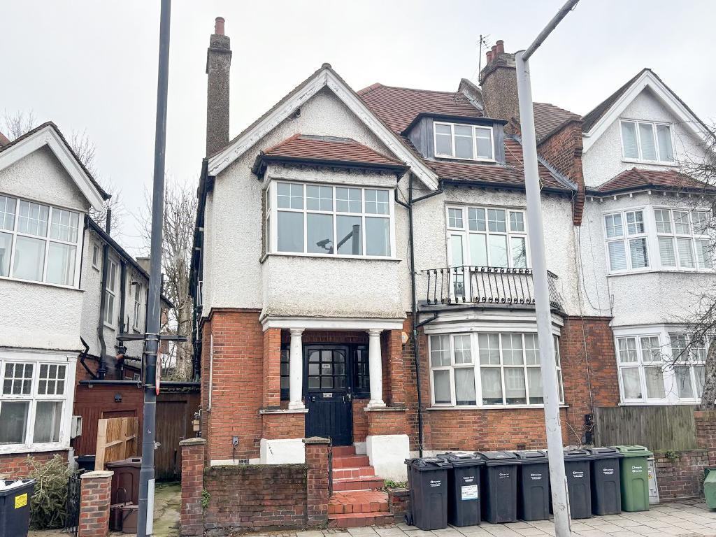 Finchley Road, Ground Floor Flat, London, NW3 7AJ